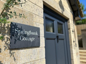 Springbank Cottage by MaisonPro